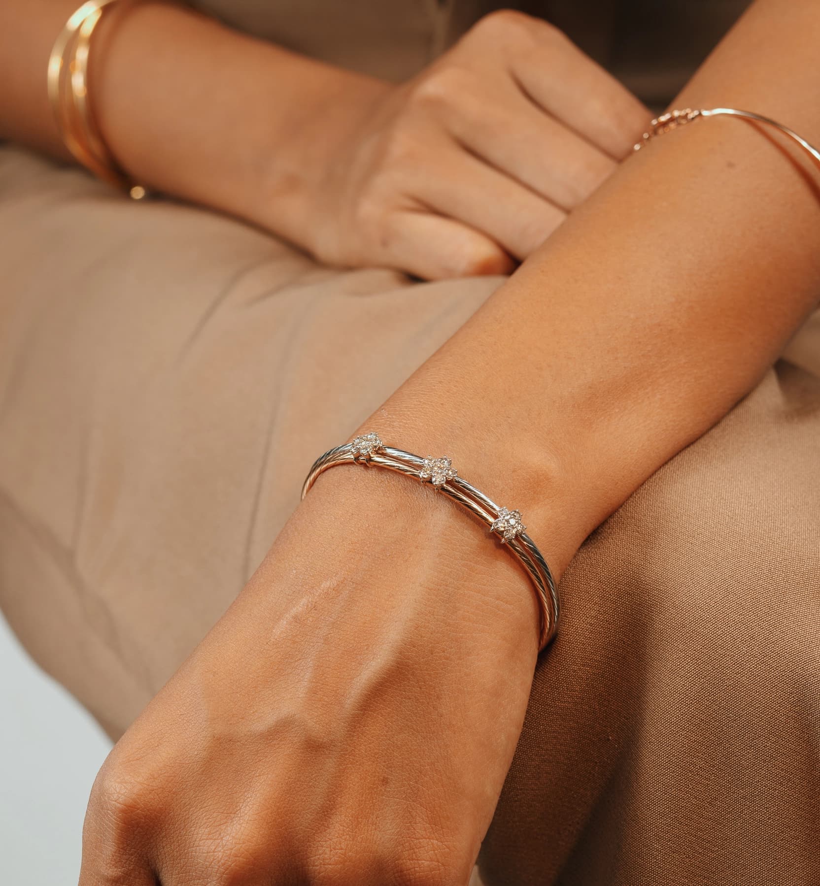 Twin Bangle with Flower Motif